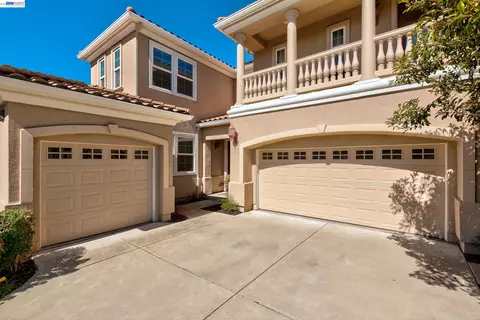 Exterior - 4972 Grayhawk Ct, Dublin, CA 94568 photo 2 of 12