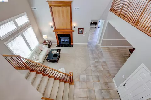 Entry Way - 4972 Grayhawk Ct, Dublin, CA 94568 photo 3 of 5