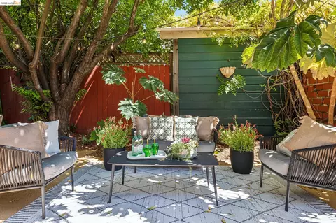 Exterior - 2435 Valley St, Berkeley, CA 94702 photo 15 of 20