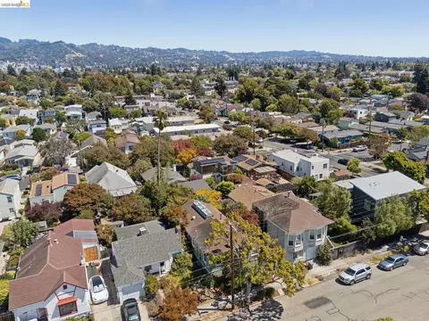 View/Area - 2435 Valley St, Berkeley, CA 94702 photo 7 of 9