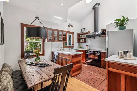 Kitchen - 2435 Valley St, Berkeley, CA 94702 photo 1 of 10