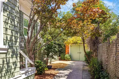 Exterior - 2435 Valley St, Berkeley, CA 94702 photo 8 of 20