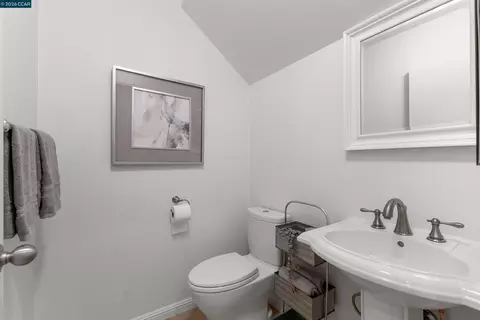 Bath - 7 Leeds Ct, Danville, CA 94526 photo 1 of 4