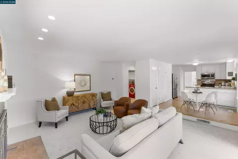 Living - 7 Leeds Ct, Danville, CA 94526 photo 7 of 9