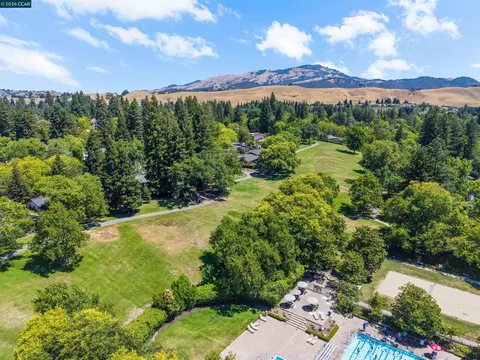 View/Area - 7 Leeds Ct, Danville, CA 94526 photo 2 of 3