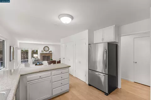 Kitchen - 7 Leeds Ct, Danville, CA 94526 photo 2 of 3