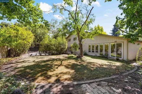 Exterior - 7 Leeds Ct, Danville, CA 94526 photo 8 of 8