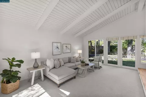 Living - 7 Leeds Ct, Danville, CA 94526 photo 1 of 9