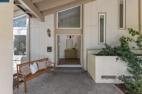 Entry Way - 7 Leeds Ct, Danville, CA 94526 photo 1 of 3