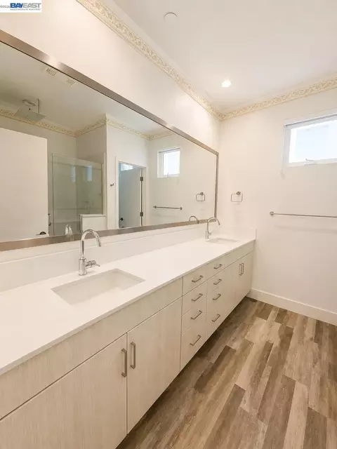 977 24th St, Oakland, CA 94607 photo 6