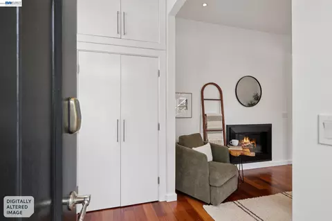 Entry Way - 800 Delaware St #1020, Berkeley, CA 94710 photo 1 of 2