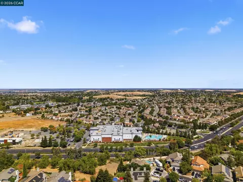 View/Area - 4700 Hunter Peak Ct, Antioch, CA 94531 photo 5 of 9