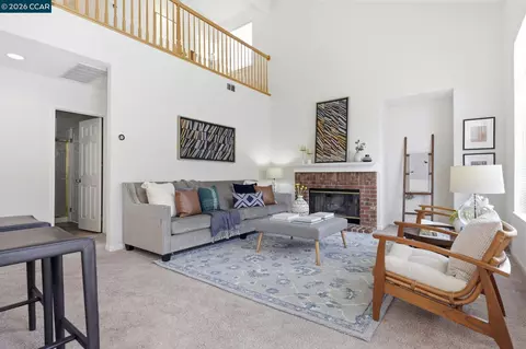 Living - 4700 Hunter Peak Ct, Antioch, CA 94531 photo 6 of 8