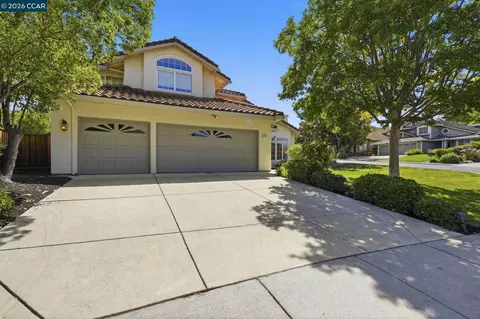 Exterior - 4700 Hunter Peak Ct, Antioch, CA 94531 photo 6 of 19