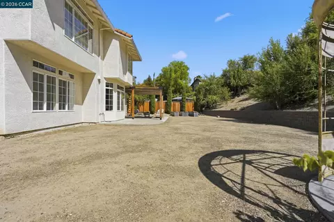 Exterior - 4700 Hunter Peak Ct, Antioch, CA 94531 photo 11 of 19