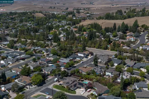 View/Area - 335 Scott St, Livermore, CA 94551 photo 4 of 5