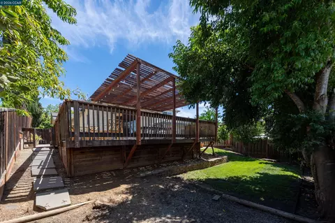Exterior - 335 Scott St, Livermore, CA 94551 photo 8 of 14