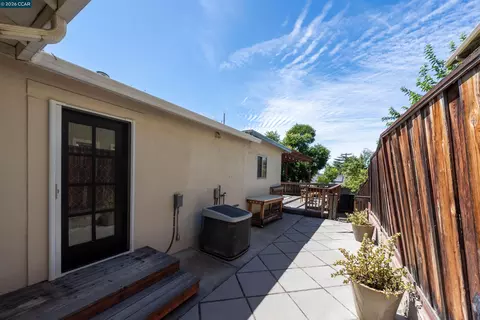 Exterior - 335 Scott St, Livermore, CA 94551 photo 14 of 14
