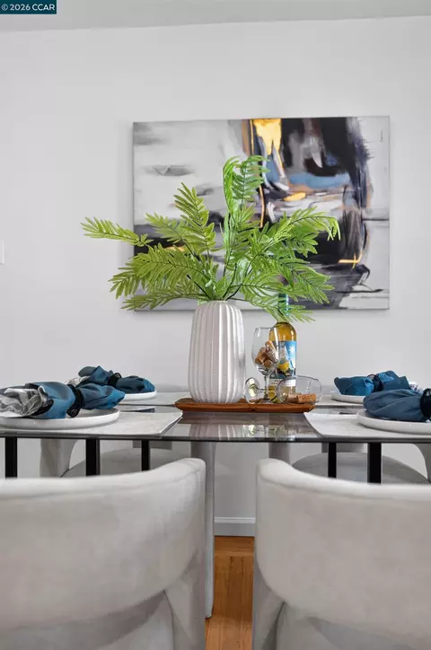 Dining - 335 Scott St, Livermore, CA 94551 photo 2 of 4