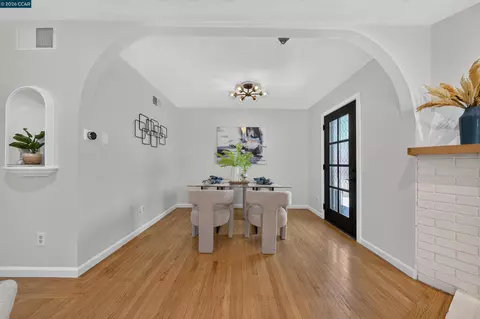 Dining - 335 Scott St, Livermore, CA 94551 photo 1 of 4