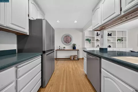 Kitchen - 335 Scott St, Livermore, CA 94551 photo 6 of 9