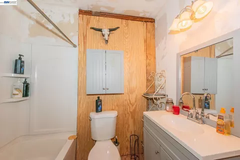 Bath - 320 Airport Rd, Trinity Center, CA 96091 photo 5 of 5
