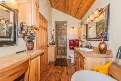 Bath - 320 Airport Rd, Trinity Center, CA 96091 photo 2 of 5