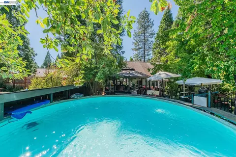 Exterior - 320 Airport Rd, Trinity Center, CA 96091 photo 9 of 16