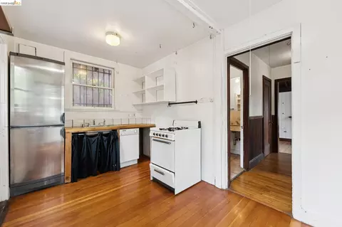 Kitchen - 2730 Webster St, Berkeley, CA 94705 photo 9 of 10