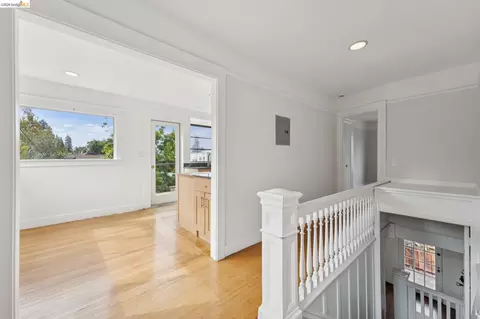 Entry Way - 2730 Webster St, Berkeley, CA 94705 photo 5 of 11
