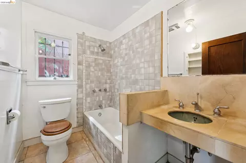 Bath - 2730 Webster St, Berkeley, CA 94705 photo 4 of 4