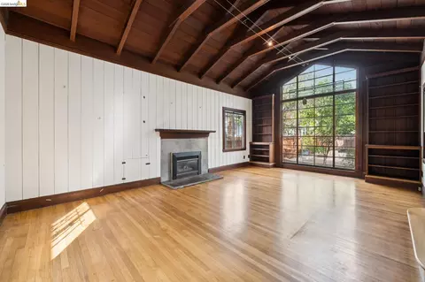 Living - 2730 Webster St, Berkeley, CA 94705 photo 10 of 12