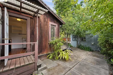 Exterior - 2730 Webster St, Berkeley, CA 94705 photo 14 of 20