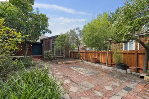 Exterior - 2730 Webster St, Berkeley, CA 94705 photo 8 of 20