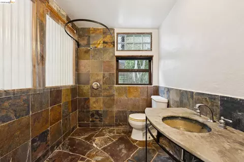 Bath - 2730 Webster St, Berkeley, CA 94705 photo 3 of 4