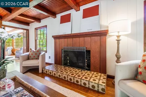 Living - 1232 Upper Happy Vly, Lafayette, CA 94549 photo 5 of 15