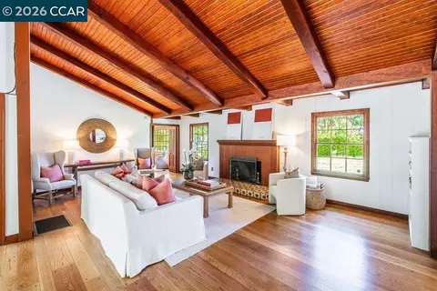 Living - 1232 Upper Happy Vly, Lafayette, CA 94549 photo 3 of 15