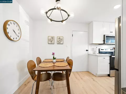 Dining - 20 Chesley Ct, Vallejo, CA 94591 photo 1 of 1