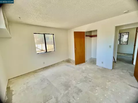 Bedroom - 1119 Warren Ave, Vallejo, CA 94591 photo 4 of 4