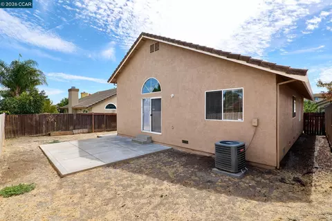 Exterior - 1812 Johnson Dr, Antioch, CA 94509 photo 4 of 7