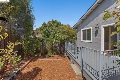 Exterior - 873 Hillside Ave, Albany, CA 94706 photo 6 of 8