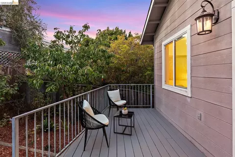 Exterior - 873 Hillside Ave, Albany, CA 94706 photo 4 of 8