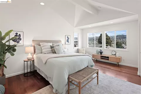 Bedroom - 873 Hillside Ave, Albany, CA 94706 photo 5 of 5
