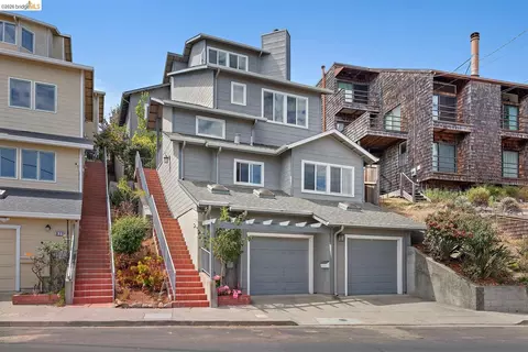 Exterior - 873 Hillside Ave, Albany, CA 94706 photo 3 of 8