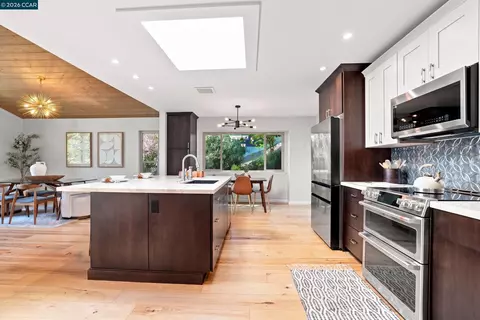 Kitchen - 859 Mountain View Dr, Lafayette, CA 94549 photo 4 of 6
