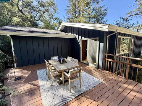 Exterior - 859 Mountain View Dr, Lafayette, CA 94549 photo 2 of 6