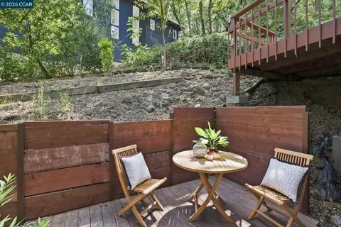 Exterior - 859 Mountain View Dr, Lafayette, CA 94549 photo 4 of 6