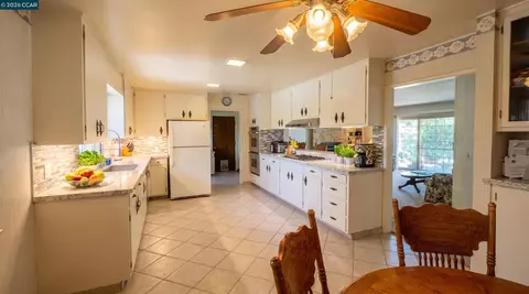 Kitchen - 5831 Esmar Rd, Ceres, CA 95307 photo 1 of 2