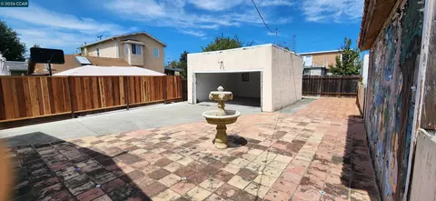Exterior - 1211 Blake St, Berkeley, CA 94702 photo 4 of 4