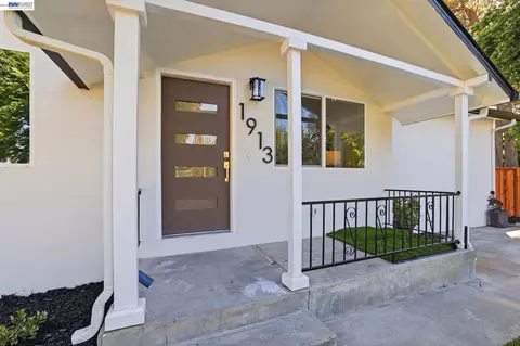 Exterior - 1913 W Middlefield Rd, Mountain View, CA 94043 photo 8 of 12